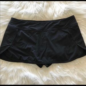 Athleta swim short size medium